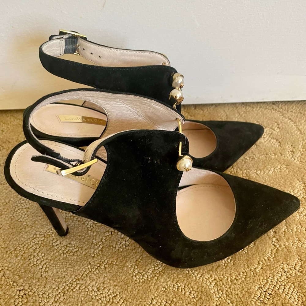 Louise et Cie size 8.5 black bootie heel with pearl